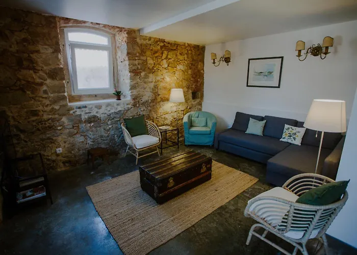 Aba Da Serra - Abrigada